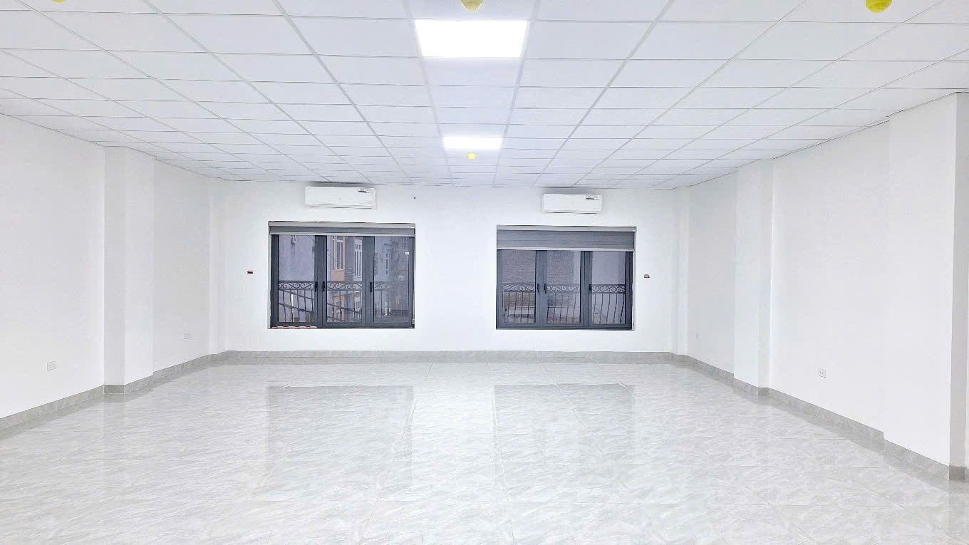 Cho thuê Mặt Phố Giáp Bát 3 tầng x 115m2, 30 Triệu (có tách lẻ) - Ảnh 2